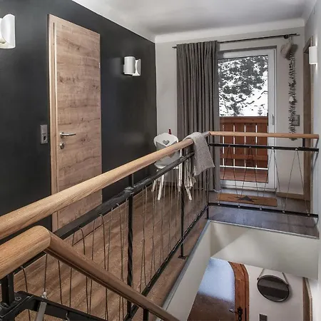 Schmitten 102 By Alp Lux - Opposite Lift * צל-אם-זי