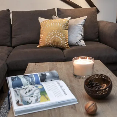 Schmitten 102 By Alp Lux - Opposite Lift 木屋